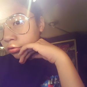 Meet your Posher, Evangelina